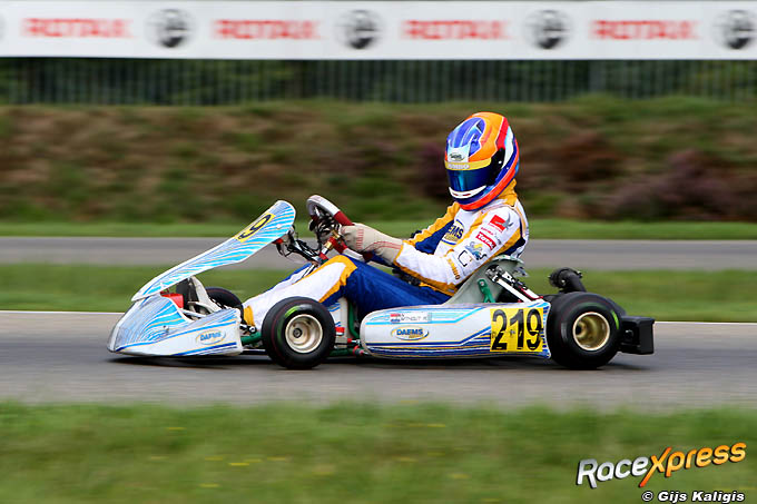 Nog nooit vertoond in de Rotax Max Eurochallenge, drie man precies dezelfde poletijd
